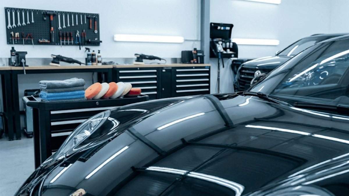Spiegelglanz für deinen Lack: Auto polieren – Der ultimative Guide
