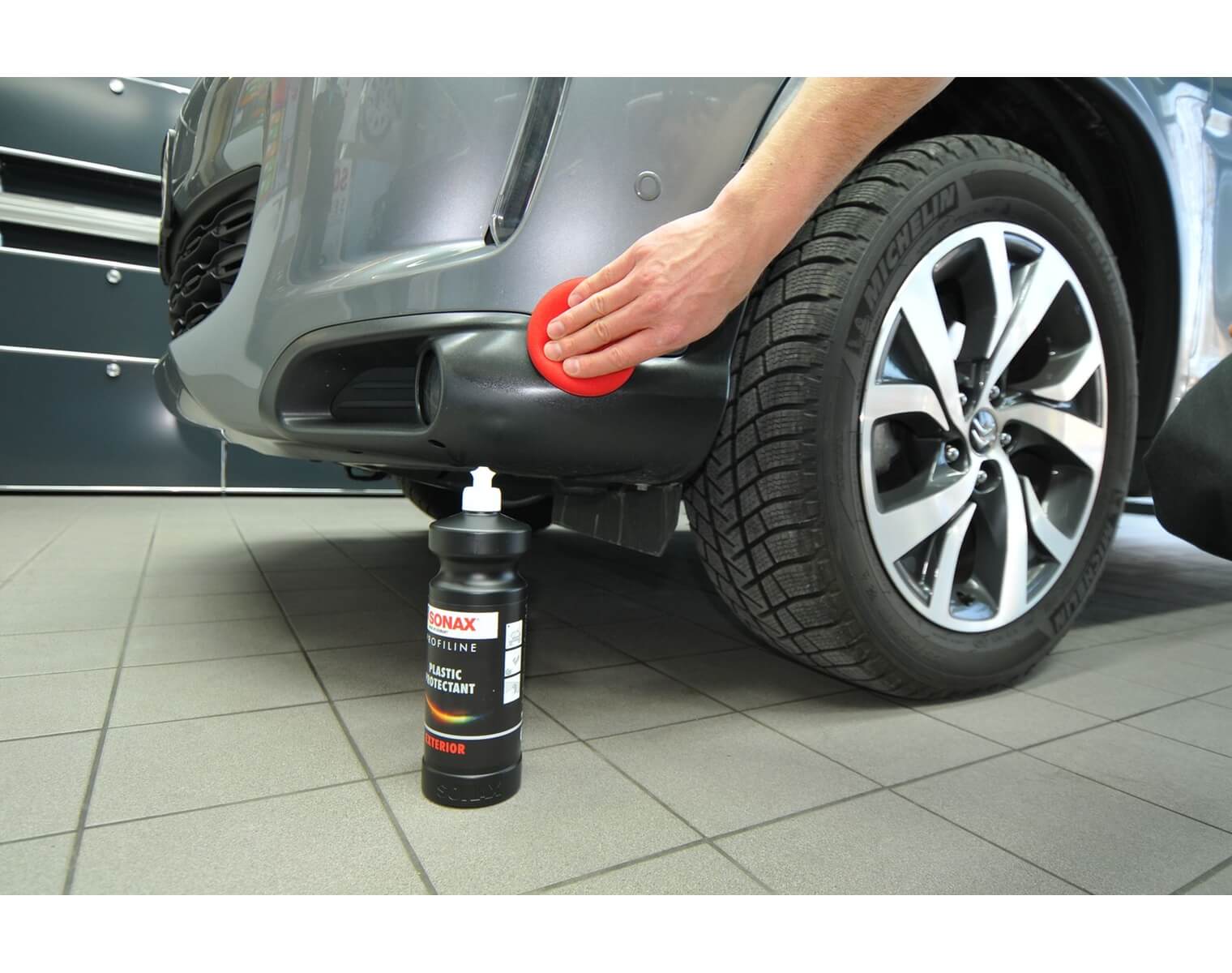 SONAX PROFILINE Plastic Protectant Exterior 1L